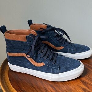 Vans Sk8-Hi Shoe Navy suede with tan trim high top fits size 11 women